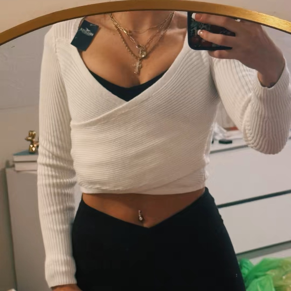 Hollister Cozy Wrap Sweater [New]